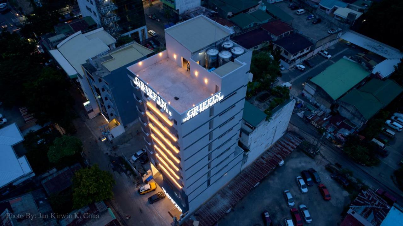 Griffin Hotel And Suites Cebu Екстериор снимка