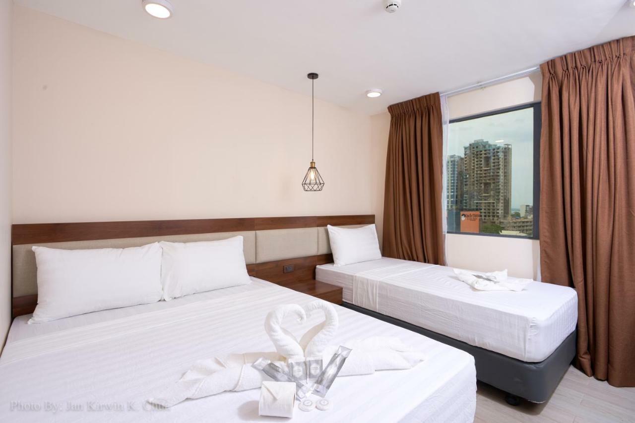 Griffin Hotel And Suites Cebu Екстериор снимка